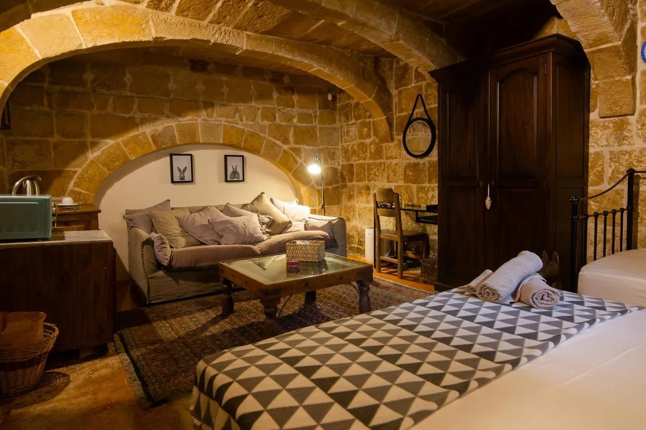 The Burrow Guest House Tarxien