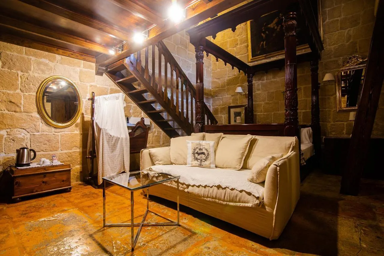 The Burrow Guest House 2*, Tarxien
