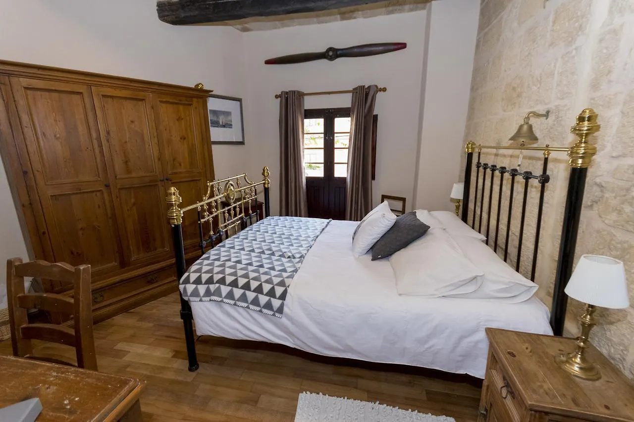 **  The Burrow Guest House Tarxien Malta